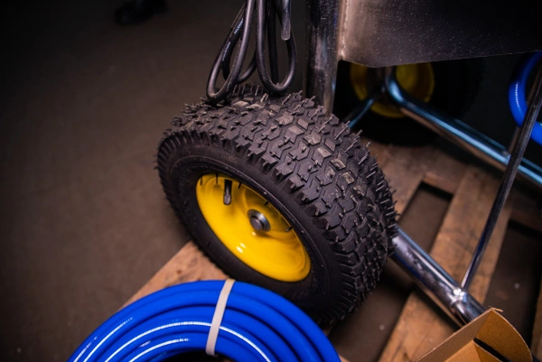 Окрасочный аппарат поршневой 20 бар, 3 кВт,  220 В TOR GD-1095