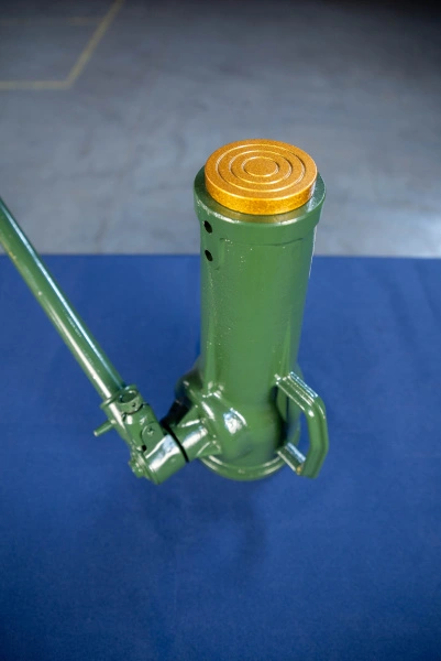 Домкрат винтовой TOR ДВ 10,0 т